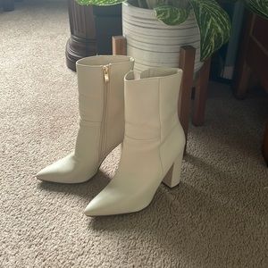 Lulu’s Dawson Bone Pebble Pointed-Toe Mid Calf Boots Size 7.5